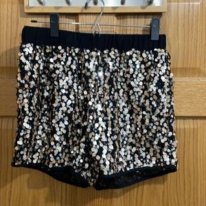Sequin short